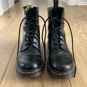 Dr Marten Boots